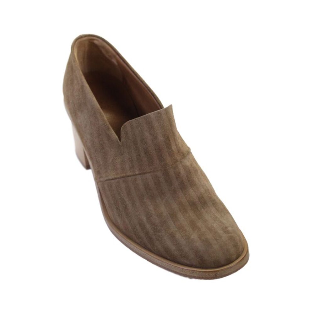 Coclico Womens Suede Slip On Loafer Heels Beige Size 37 7
